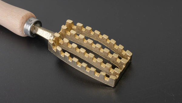 Hitohira Brass Fish Scaler Large Product vendor