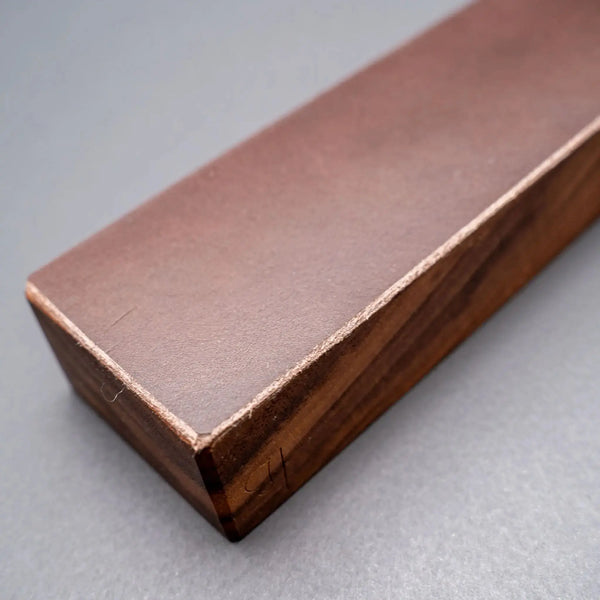 Riisgaard Knivmagnet 50cm US Valnød / Læder (7 Faste Pladser) - Tetogi