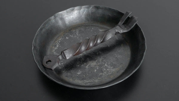 Kanatoko Hand Forged Iron Frying Pan (Removable Handle/ Nejiri) - Tetogi