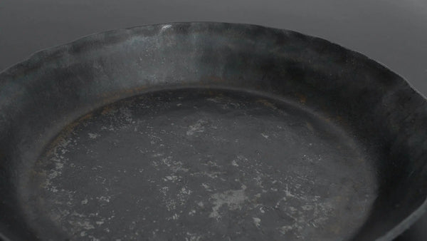 Kanatoko Hand Forged Iron Frying Pan (Removable Handle/ Nejiri) - Tetogi
