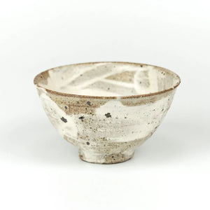 Komon Kotsuji Hakeme Aratsuchi White Mat (mat white brush mark on rough clay) Large Rice Bowl - Tetogi