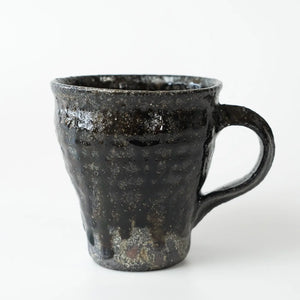 Komon Okuda Kuro Haiyu Tall Mug (black ash glaze) - Tetogi
