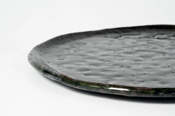 Komon Okuda Plate Kuro Haiyu (black ash glaze) - Tetogi