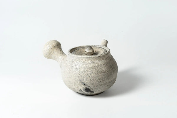 Komon Okuda Teapot Low Kohiki Haiyu (white slip glaze & ash glaze) - Tetogi
