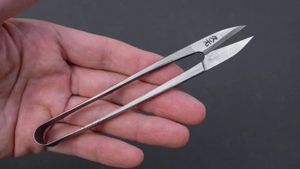 Morihei Hisamoto Professional Embroidery Nigiri Thread Shears 125mm (Curved) Product vendor