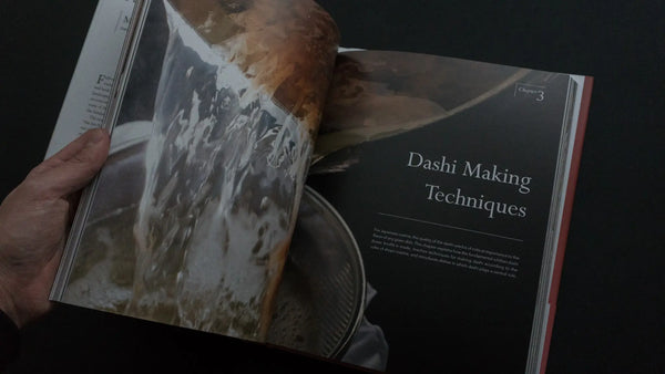 The Japanese Culinary Academy FLAVOR AND SEASONINGS: Dashi, Umami, and Fermented Foods (English) - Tetogi