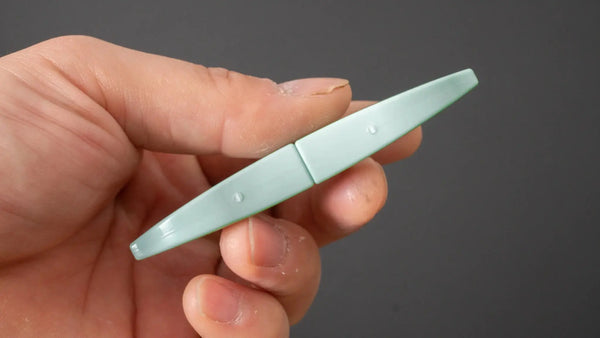 Yoshida Megane Folding Shears (Green) - Tetogi