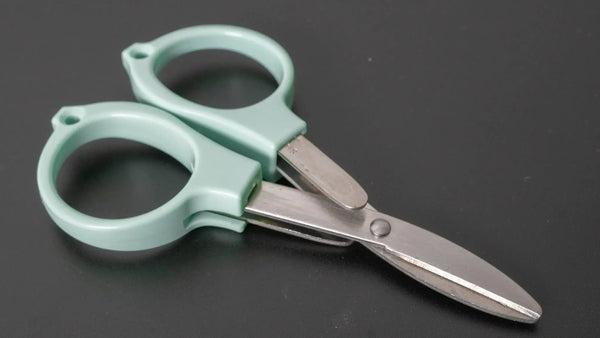 Yoshida Megane Folding Shears (Green) - Tetogi